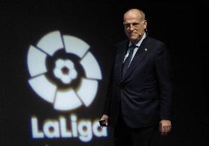 阿斯：特巴斯被指控泄露巴萨财务信息，若查实可能被取消任职资格