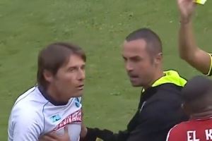 大发雷霆😡孔蒂因自家球员被铲倒冲入场内抗议，与对手发生冲突