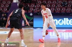 赵睿本届亚洲杯场均13.5分3.7板4.5助 半决赛爆砍24分6助