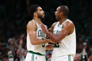 塔图姆：夺冠后我们还在想接下来五年拿几冠 结果一切都改变了