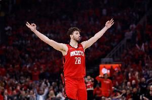 火箭赛季前瞻球员篇：申京冲击最佳阵容级别？伊森能拿到肥约吗？