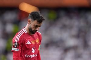 记者：B费并非对阿莫林不满，他只是对踢的位置感到不开心