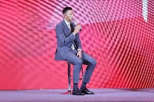 易建联个人社媒自去年陷嫖娼传闻后首次更新 发布生日动态