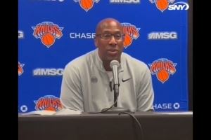 迈克-布朗：进攻停滞拖累了防守 球根本传不起来所有人只是原地看