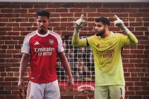 反戈！巴拉德是阿森纳青训出品，未在一线队出场、转会费230万欧