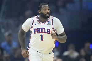 紧跟现代中锋潮流！德拉蒙德9中6砍17分12板2助1断1帽 三分4中2